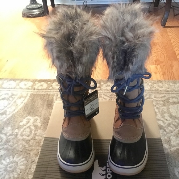 Sorel Shoes - Sorel Joan of Arctic Boots in Elk/Dark Mountain